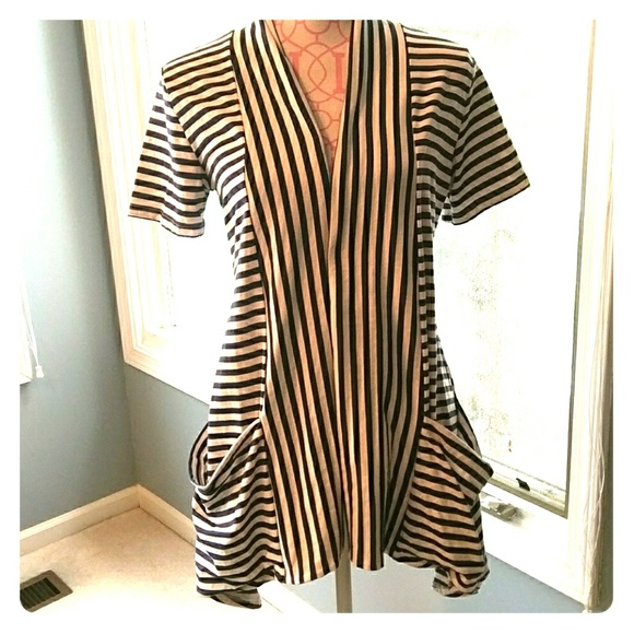 Sweaters - NEW super cute cardigan